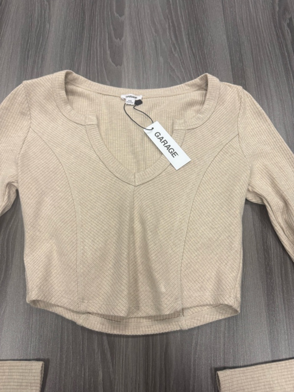 Garage Notch Front Long Sleeve Ribbed Top Size P/S - Picture 2 of 9